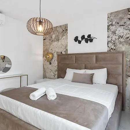 6 Bedroom Stunning In Podglavica