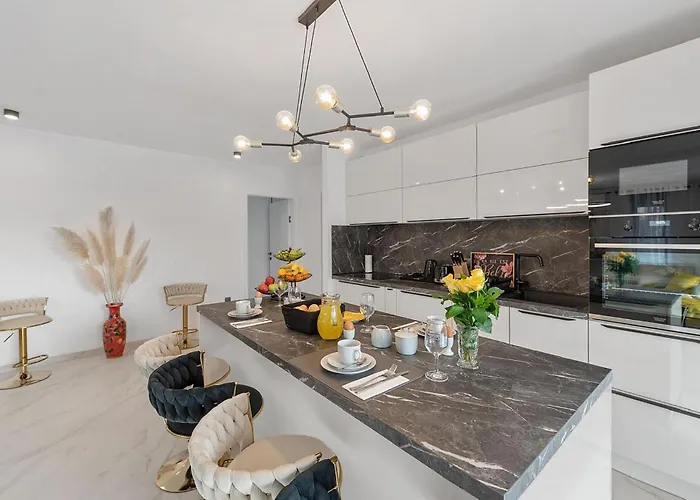 6 Bedroom Stunning In בית נופש