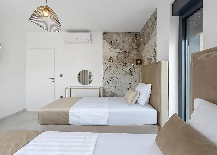 בית נופש 6 Bedroom Stunning In Podglavica