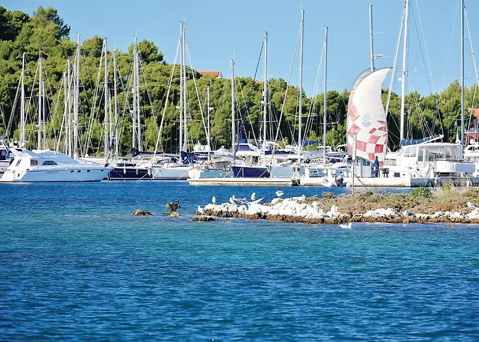 6 Bedroom Stunning In בית נופש *